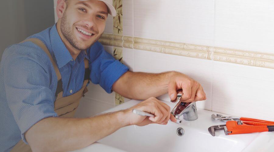 Local annual plumbing maintenance in Roaring Springs, TX